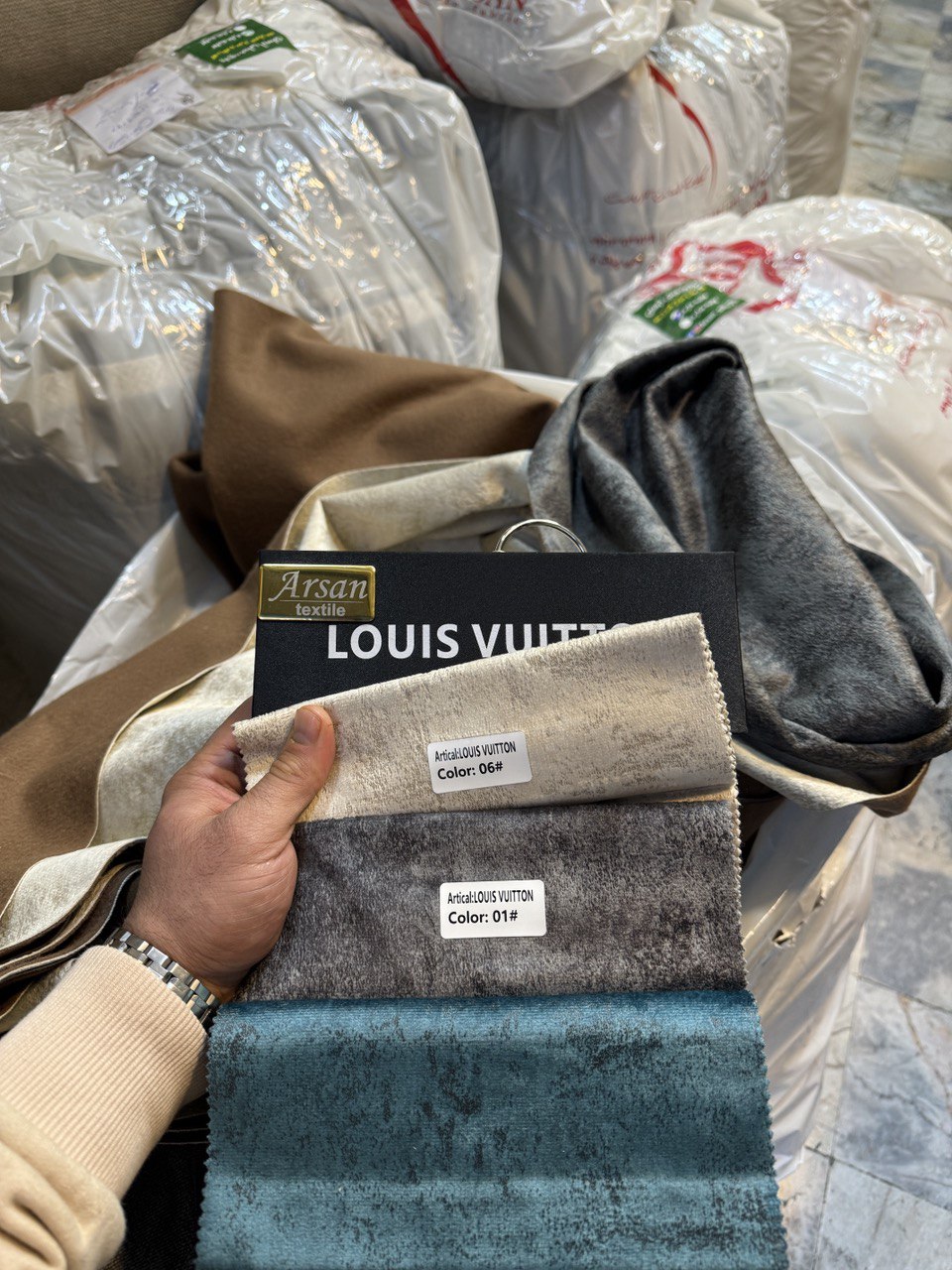 photo_2025-03-09_18-51-11 پارچه لوییز ویتون | LOUIS VUITTON - تصویر 1